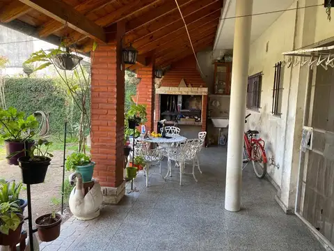 CASA EN VENTA SUÁREZ CON COCHERA