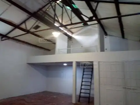 Galpon en Venta 17  mts Fondo