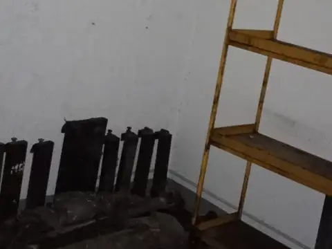 Galpon en Venta 10  mts Frente