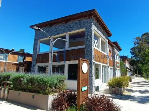 Local en Venta en Costa Esmeralda