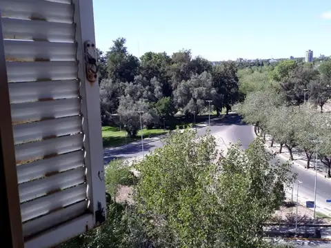 EXCELENTE MONOAMBIENTE, CIUDAD.