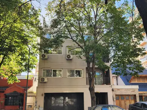 Cochera doble con baulera en Villa Pueyrredon