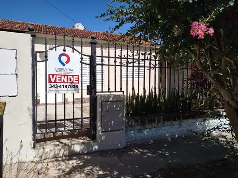 En Venta! Casa 2 Dorm. - Muy Buena Zona!!