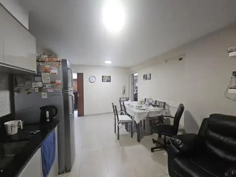 Departamento 4 ambientes con 2 baños