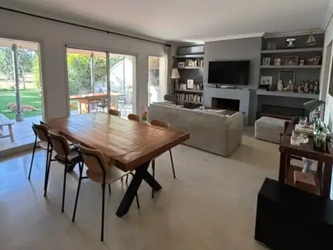 Casa en venta 4 amb en Club de Campo Farm Club, Pilar