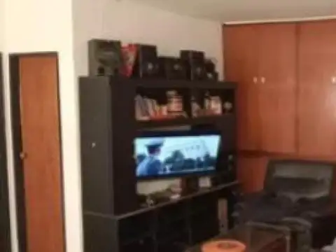 Departamento en venta - 3 Dormitorios 2 Baños - 80Mts2 - Mataderos