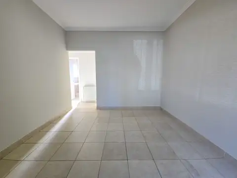 PH 3 amb. patio + Deposito 80m2- AP. PROFESIONAL- Roca e Italia