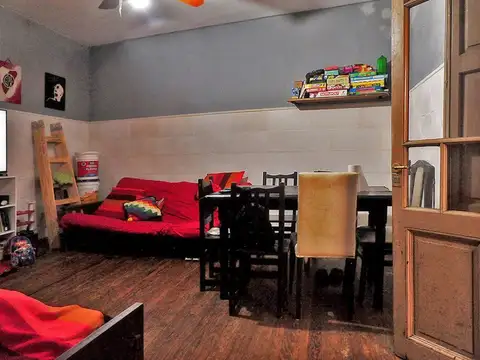 Depto Tipo Casa en Venta 52 años