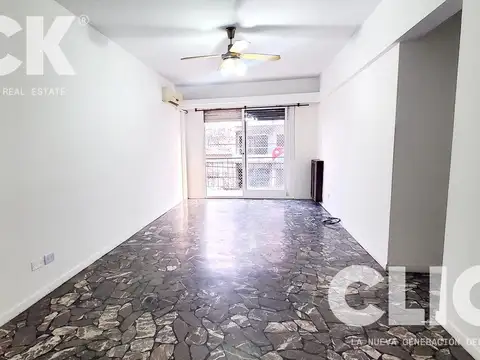 Venta - 4 Ambientes con balcón - Villa Crespo