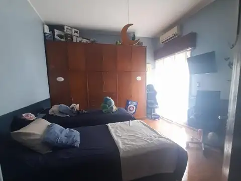 Depto Tipo Casa 6 ambientes con 2 baños