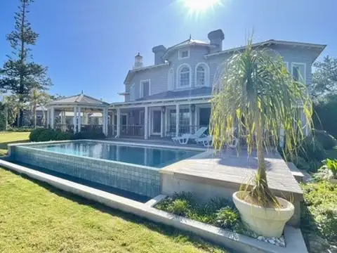 Casa en Venta de 4 dormitorios