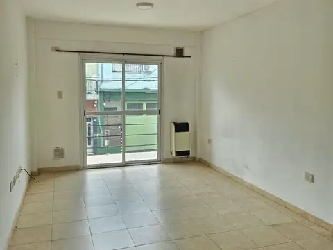 Alquiler de Departamento Monoambiente al FRENTE en CASEROS