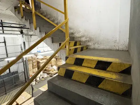 Galpon en Venta 8,66  mts Frente