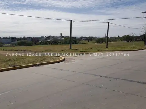 Terreno en Venta en Oro Verde, USD 19.000