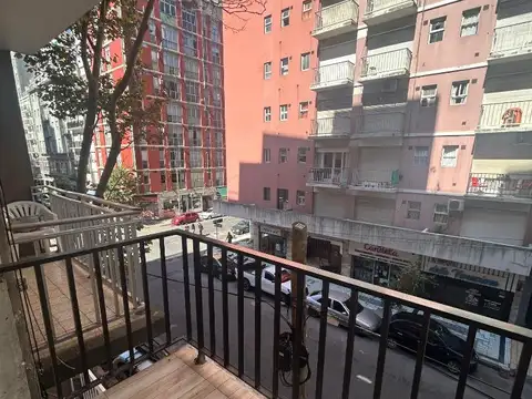 2 AMBIENTES A LA CALLE CON BALCÓN SALIENTE