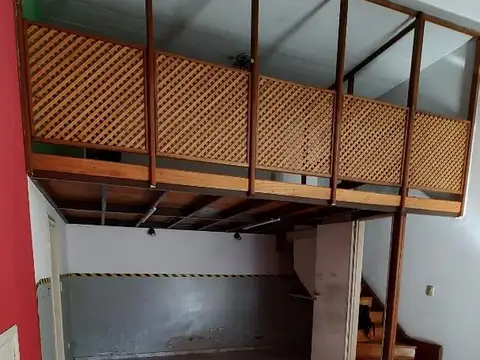 Muy Buen Local comercial de 35 mts2 aprox sobre avenida