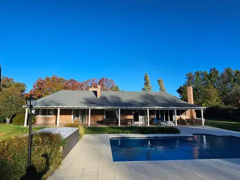 CASA EN VENTA EN LA RETAMA – MANZANARES, PILAR