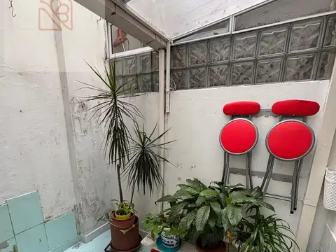 Depto Tipo Casa en Venta 60 años