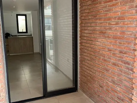 Arturo M. Bas 300