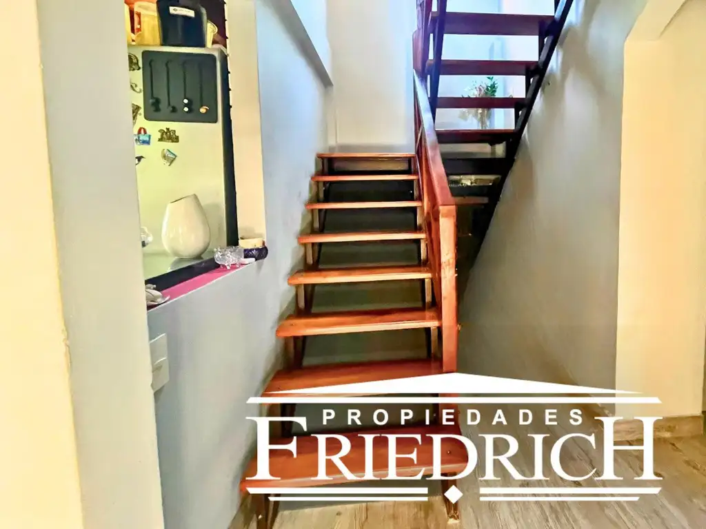 Casa - 110  m² Cubierta | 3 dormitorios | 20 años | 2 baños | 4 ambientes | 1 cochera