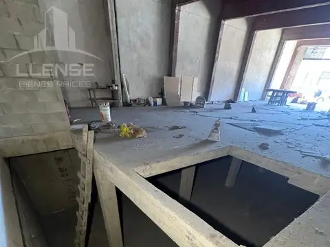Local en 3 plantas de 600m2 a estrenar - venta y alquiler - Berazategui