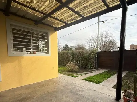 Casa en Venta en Barrio Castagnino, USD 92.000