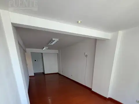 Oficina en Banfield Este