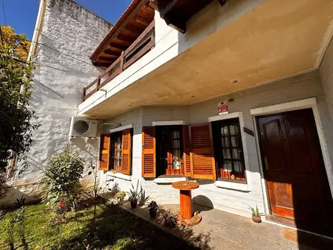 VENTA CASA 5 AMB LUJAN JARDIN Y PARQUE