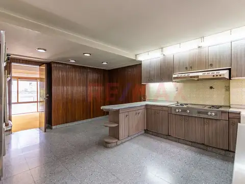 Departamento en Venta de 4 dormitorios