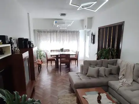 Hipolito Yrigoyen 7400, Piso 1°