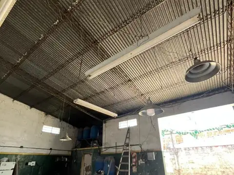 GALPON + LOCAL COMERCIAL - Gualeguaychu, Entre Rios