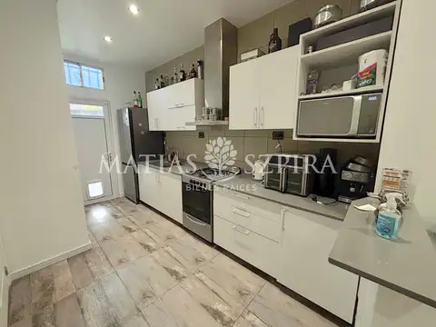 Casa 3 ambientes con 2 baños