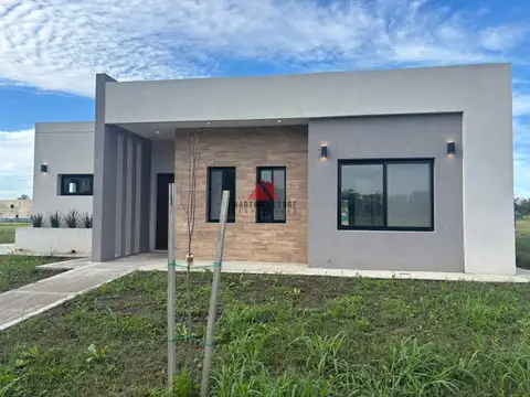 Casa en Venta en Pilar Del Este, USD 184.000