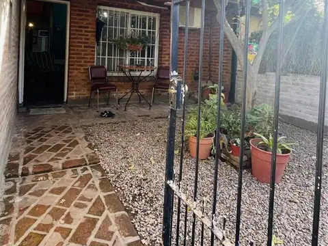 Casa en venta en Lujan, Pueblo Nuevo