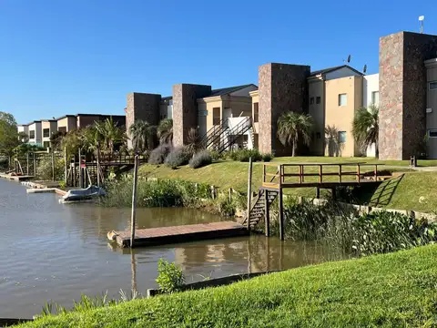 Isla del Este 100