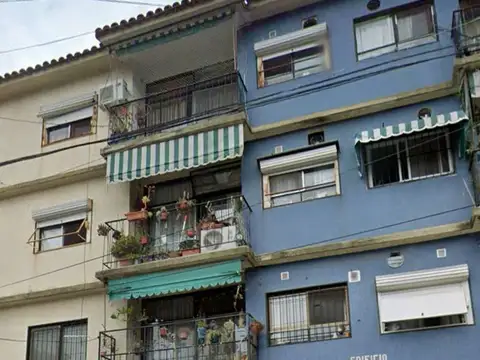 Departamento  en Alquiler en Ciudad Jardin, Tres de Febrero, G.B.A. Zona Oeste