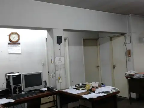 Galpon en Venta 48  mts Fondo