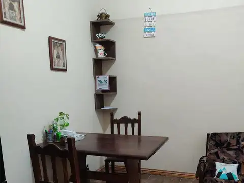 VENTA CASA 147 e/ 8 y 9