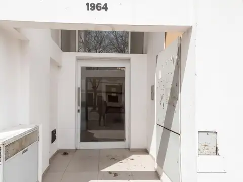 EN VENTA MONOAMBIENTE CON DOBLE BALCON