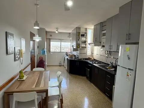 Departamento 5 ambientes con 2 baños
