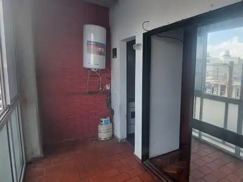 Av. Republica 400, Piso 1