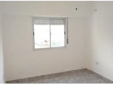 Departamento en Venta en Isidro Casanova, USD 48.000