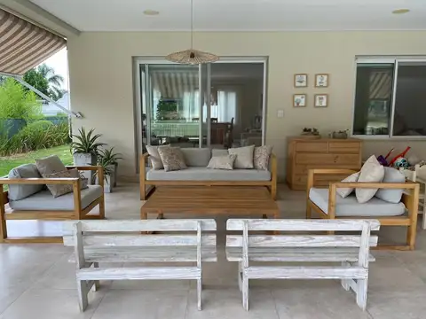 Casa en San Lorenzo, en Jacinto Benavente al 700, Salta