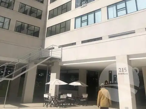 Oficina 77 Mts2 cub. y 70 Mts2 terraza