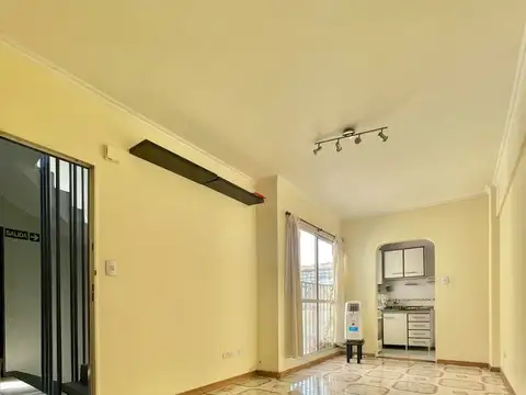 VENTA 3 AMBIENTES EN BELGRANO CON BAULERA