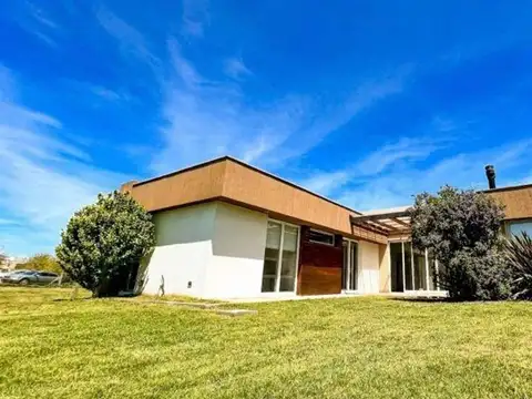 Casa en Venta Barrio Privado Arenas del Sur