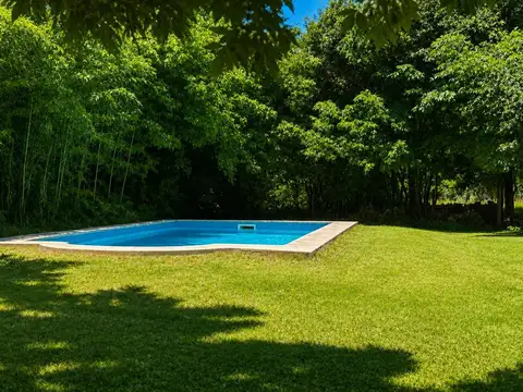 Hermosa casa en el Barrio La Araucaria, con una ubicación privilegiada en el corazón del barrio!