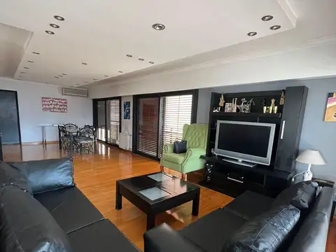 Departamento en Venta de 4 dormitorios