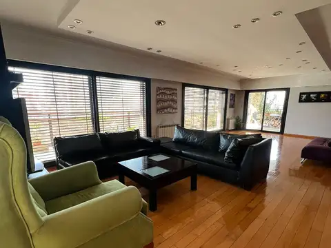 Departamento 5 ambientes con 2 baños