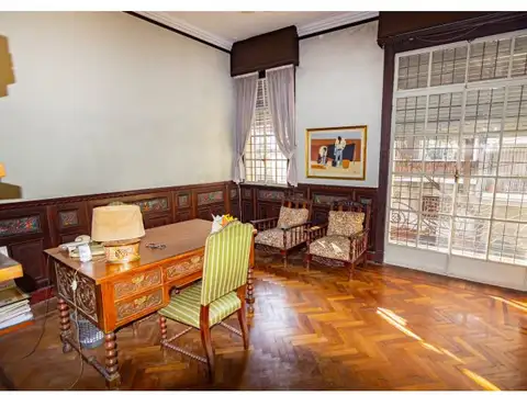 Casa 12 ambientes con 3 baños